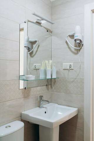 Гостевой дом Алие Бахчисарай Номер Делюкс с кроватью размера «king-size»-5