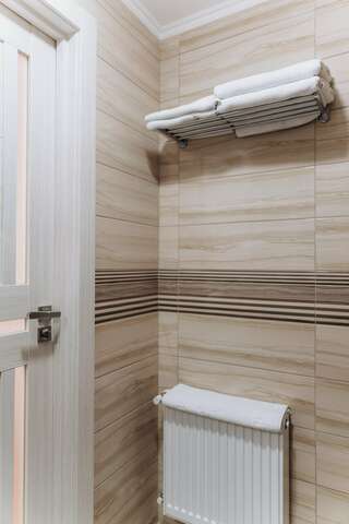 Гостевой дом Алие Бахчисарай Люкс с видом на горы-7