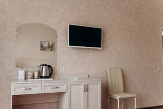 Гостевой дом Алие Бахчисарай Двухместный номер Делюкс с 1 кроватью и душем-2