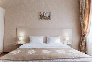 Гостевой дом Алие Бахчисарай Двухместный номер Делюкс с 1 кроватью и душем-1